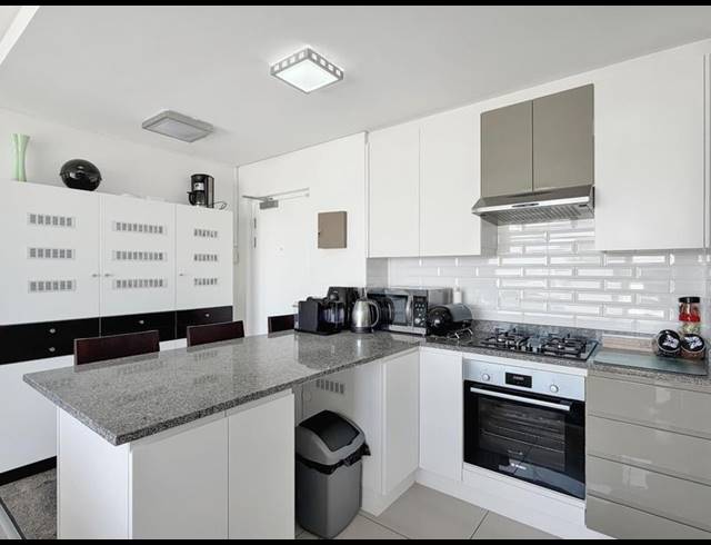 2 BEDROOM APARTMENT FOR SALE IN CLAREMONT UPPER